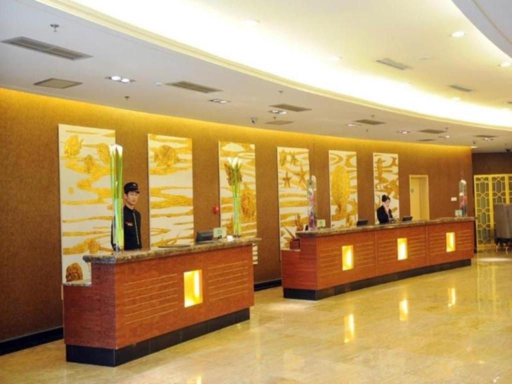 Qingdao Blue Horizon Hotel Laoshan Exterior photo