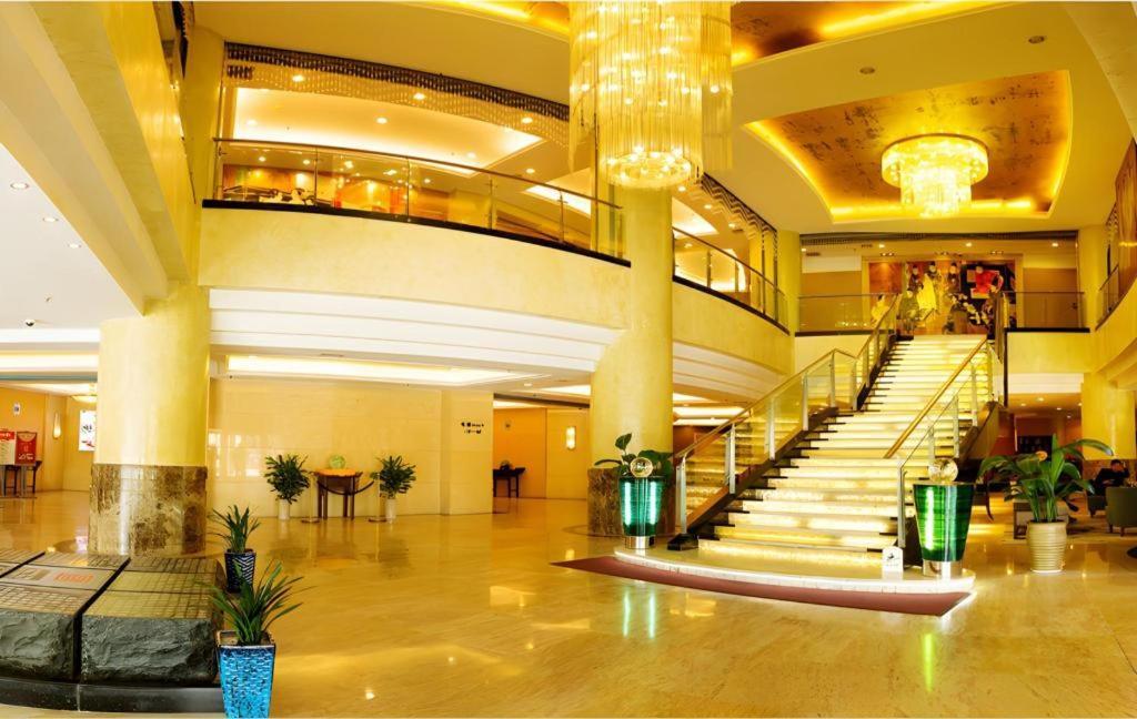 Qingdao Blue Horizon Hotel Laoshan Exterior photo